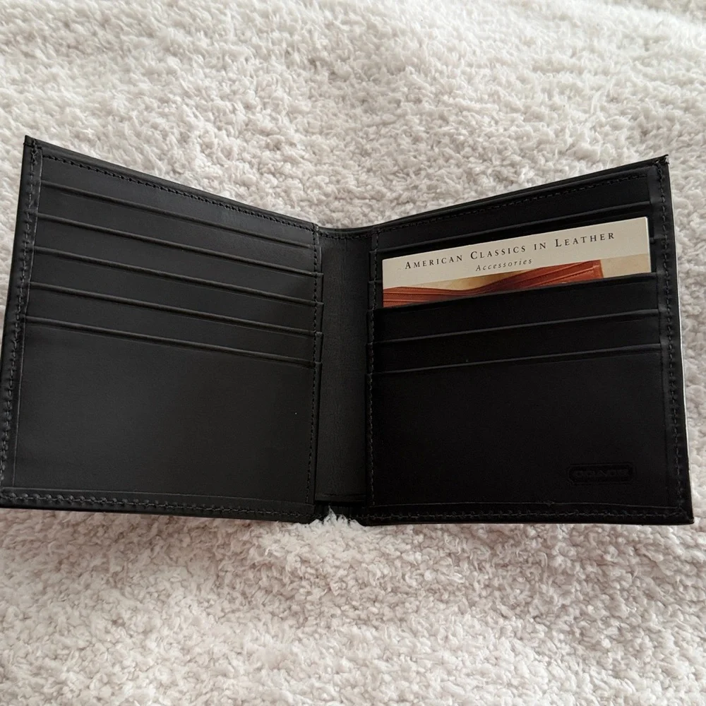 NWOT Coach Black Leather Wallet
